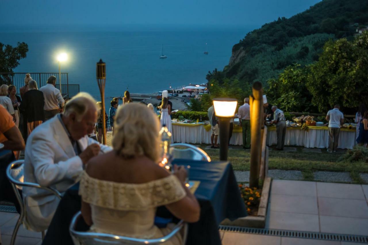 Albergo Capo Est Gabicce Mare Dış mekan fotoğraf