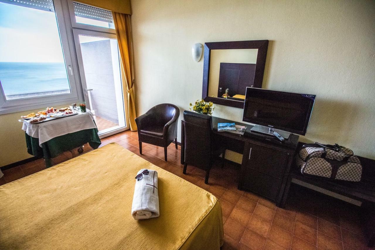 Albergo Capo Est Gabicce Mare Dış mekan fotoğraf