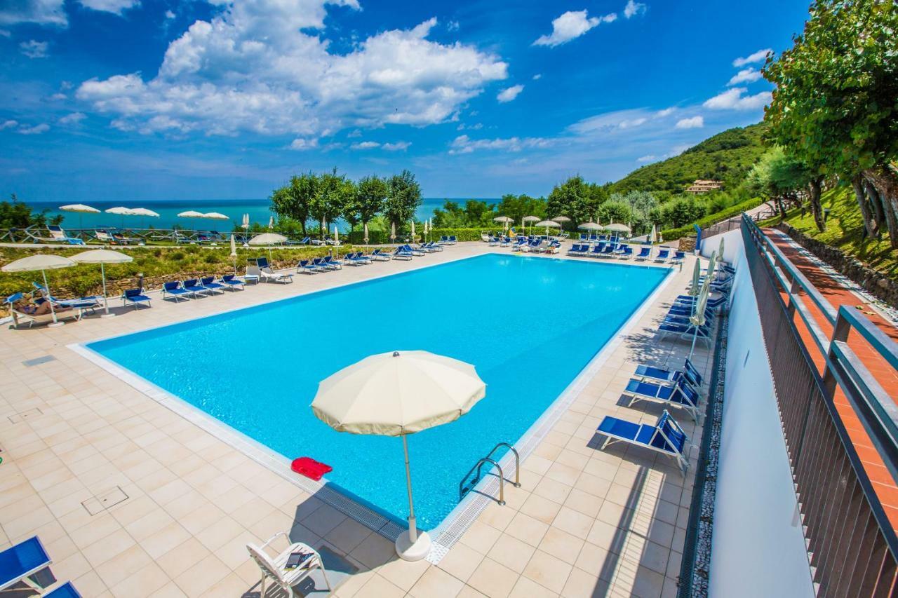 Albergo Capo Est Gabicce Mare Dış mekan fotoğraf